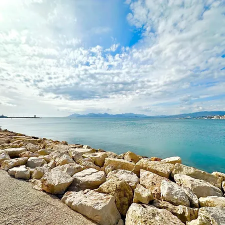 3p Refurbished Palm 200 M From The Beaches *