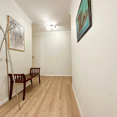 3p Refurbished Palm 200 M From The Beaches 칸느