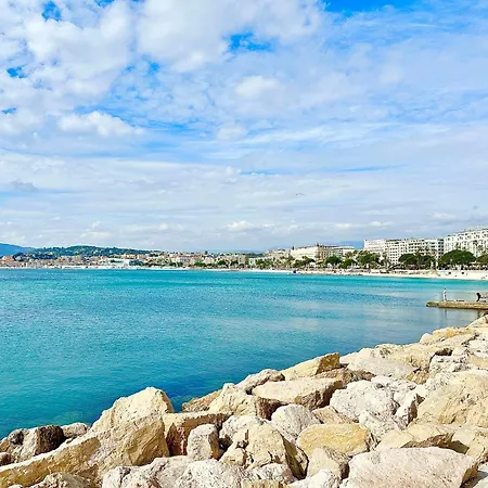 3p Refurbished Palm 200 M From The Beaches Apartment *
